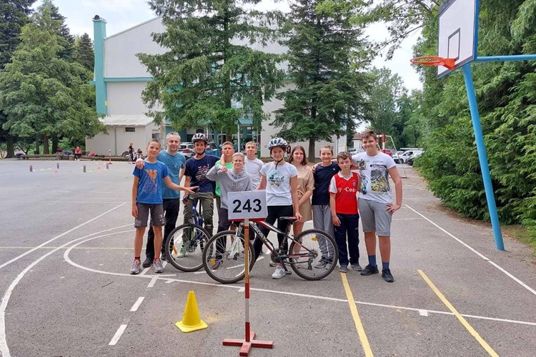 Slika /PU_BB/Promet/Osposobljavanje za bicikliste/Osnovna škola Kapela/1 (1).jpg
